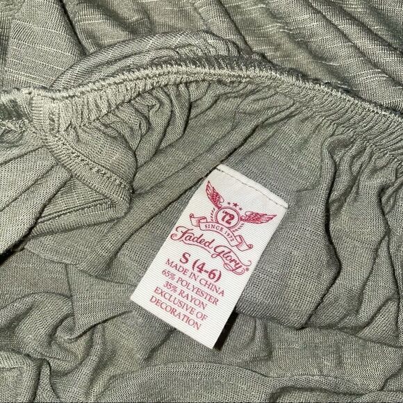 Off the Shoulder Top - Picture 4 of 4